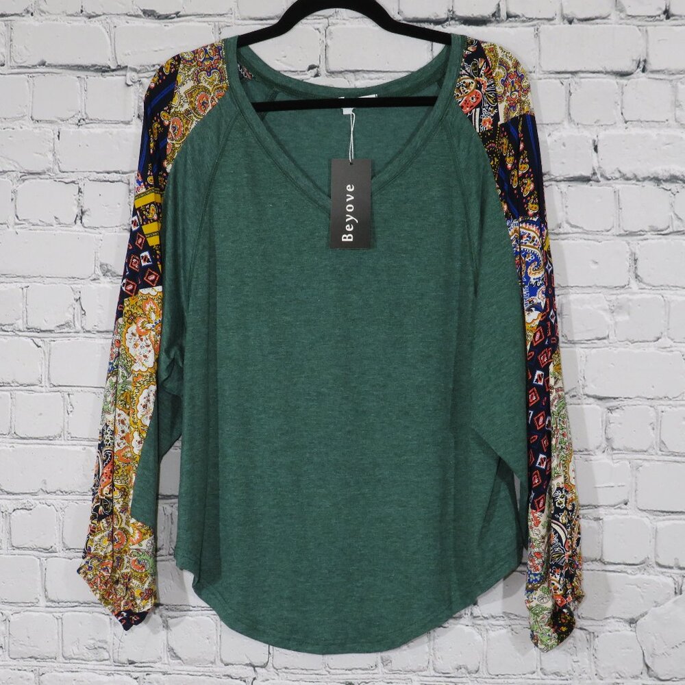 NEW - Women's Relaxed V-Neck Long Sleeve Top - Picture 5 of 8